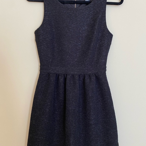 Forever 21 Textured Black Mini Dress - SM - Picture 6 of 6